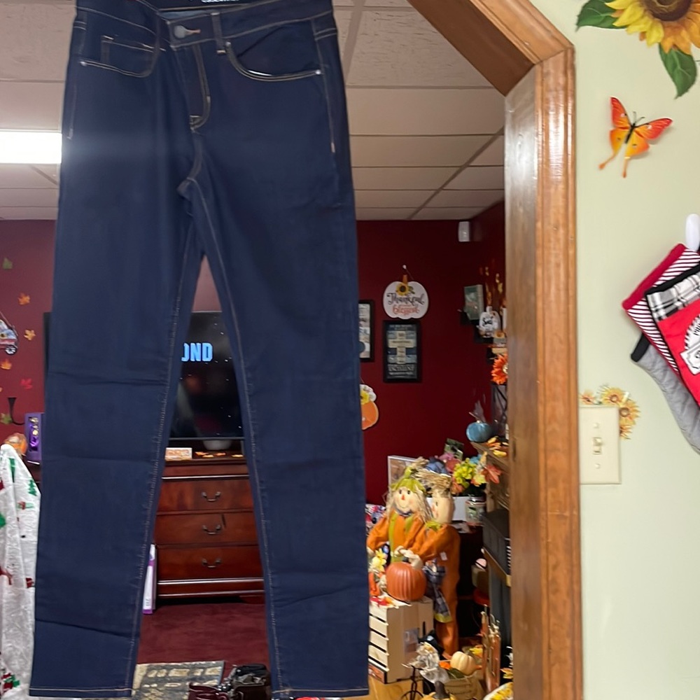 Women’s skinny jeans